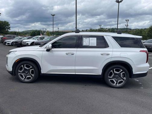 Hyper White 2024 Hyundai PALISADE Limited
