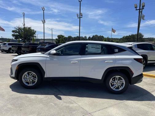 Serenity White Pearl 2026 Hyundai TUCSON SE