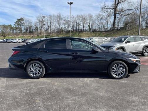 2024 Hyundai ELANTRA HEV Blue