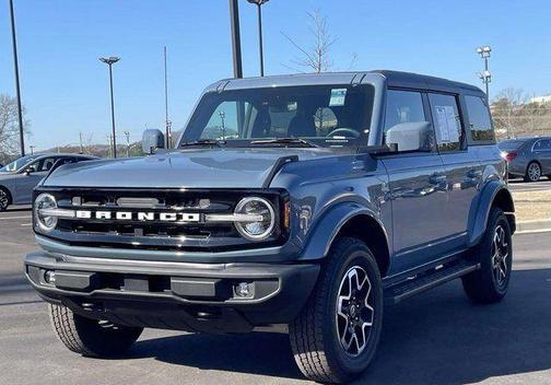 2024 Ford Bronco Outer Banks