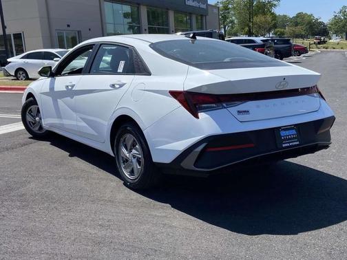 Serenity White 2026 Hyundai ELANTRA SE