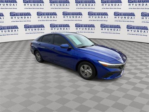 2025 Hyundai ELANTRA SE