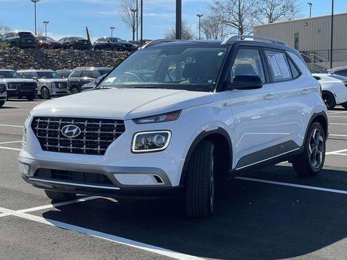 2025 Hyundai VENUE Limited