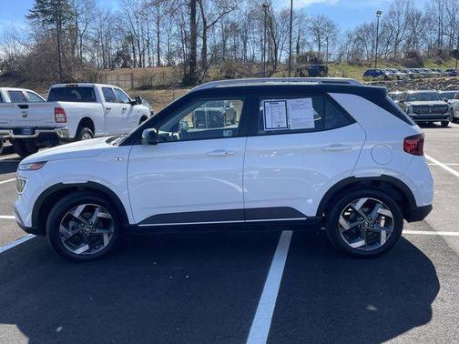 2025 Hyundai VENUE Limited