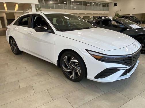 2025 Hyundai ELANTRA Sport