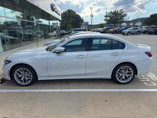 2025 BMW 330 i xDrive