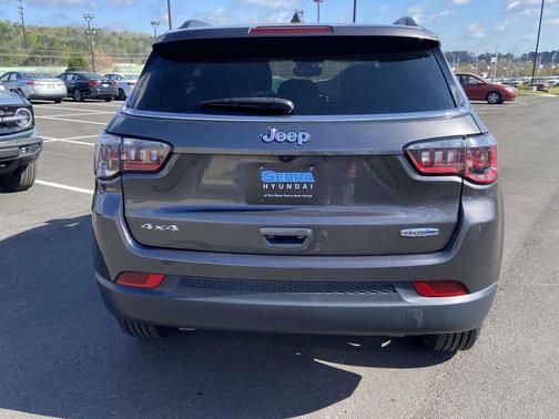 Gray 2024 Jeep Compass Latitude