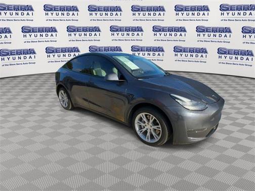 2022 Tesla Model Y Long Range Dual Motor All-Wheel Drive