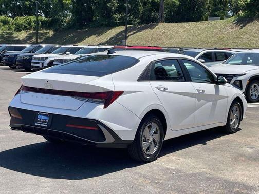 Serenity White 2026 Hyundai ELANTRA SE
