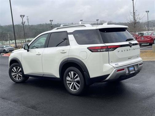 2022 Nissan Pathfinder SL 4WD