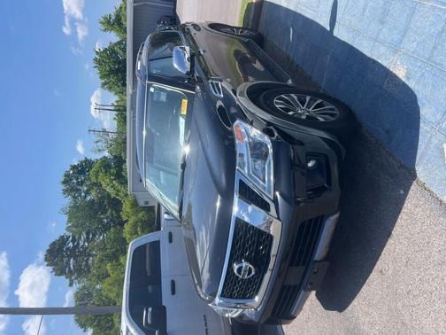 Super Black 2020 Nissan Armada SL 2WD