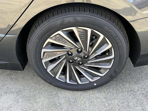 Portofino Gray 2026 Hyundai SONATA Hybrid Limited