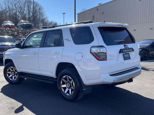 2024 Toyota 4Runner TRD Off Road Premium
