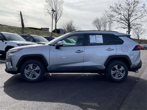 2024 Toyota RAV4 XLE