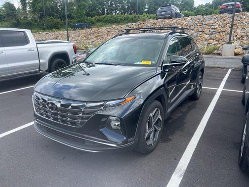 Black Pearl 2024 Hyundai TUCSON Limited