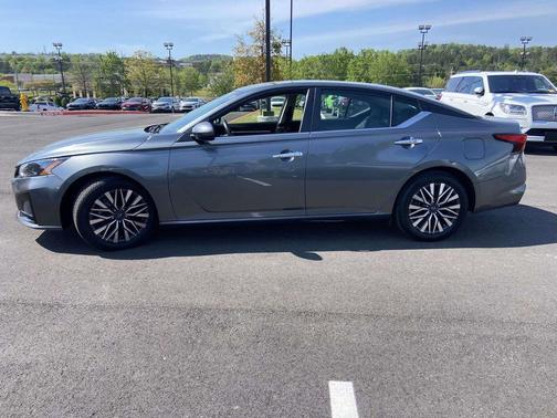 Gun Metallic 2023 Nissan Altima 2.5 SV