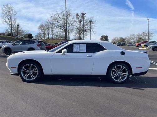 2022 Dodge Challenger SXT