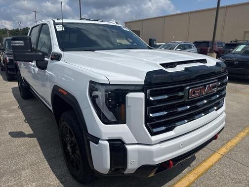 2025 GMC Sierra 2500 AT4