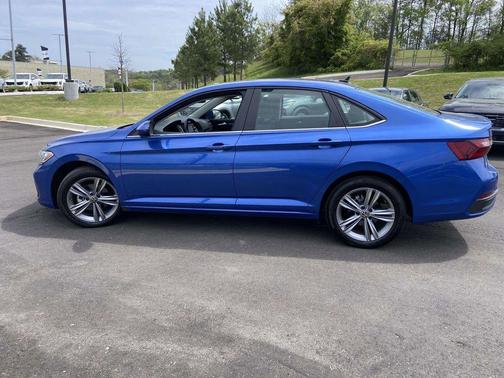 Rising Blue Metallic 2024 Volkswagen Jetta 1.5T SE