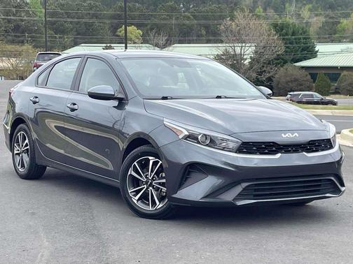Gravity Gray 2024 Kia Forte LXS