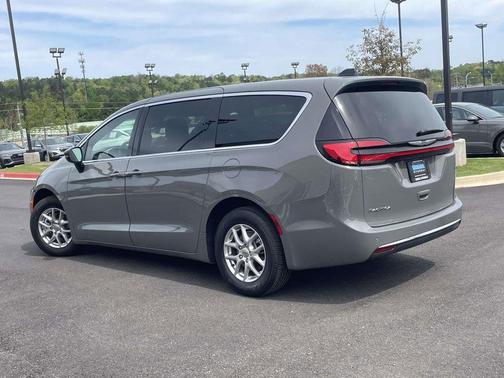 2025 Chrysler Pacifica L