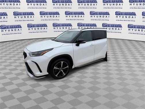 2022 Toyota Highlander XSE