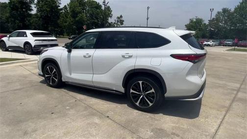 2022 Toyota Highlander XSE