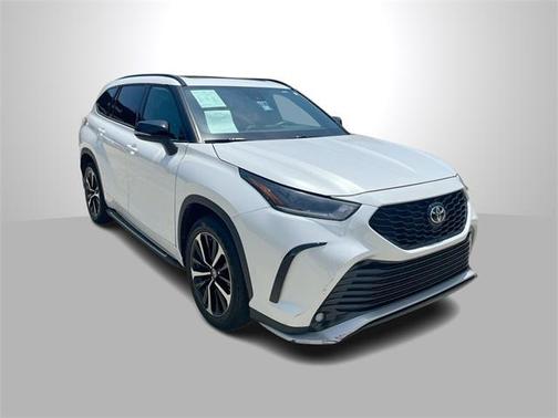 2022 Toyota Highlander XSE