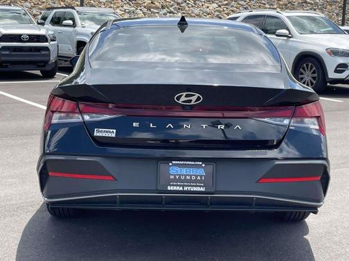 Abyss Black 2024 Hyundai ELANTRA SEL