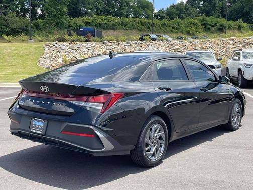 Abyss Black 2024 Hyundai ELANTRA SEL