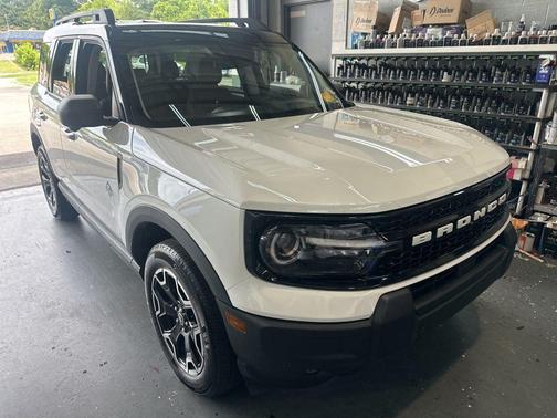 OXFORD WHITE 2025 Ford Bronco Sport Outer Banks