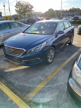 2017 Hyundai SONATA SE
