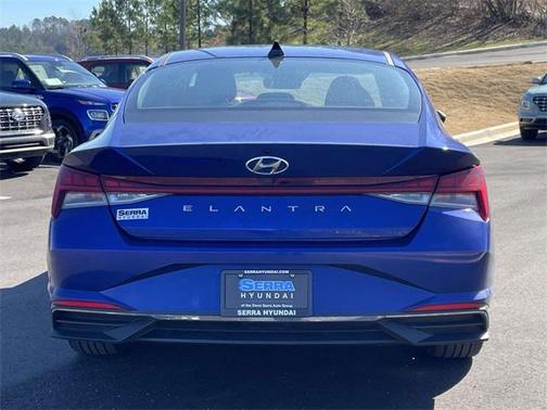 2022 Hyundai ELANTRA SEL