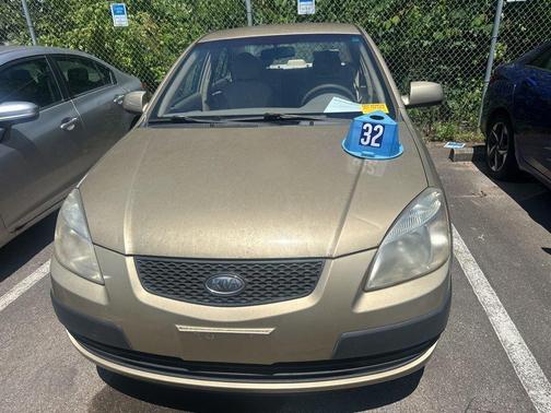 Gold 2006 Kia Rio LX