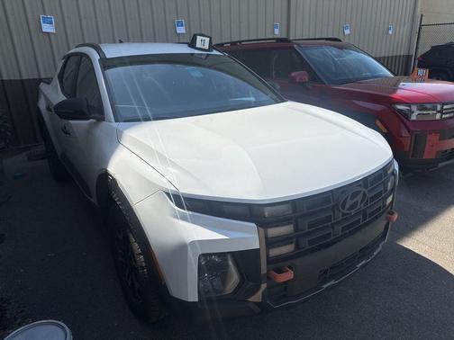 Atlas White 2025 Hyundai SANTA CRUZ XRT