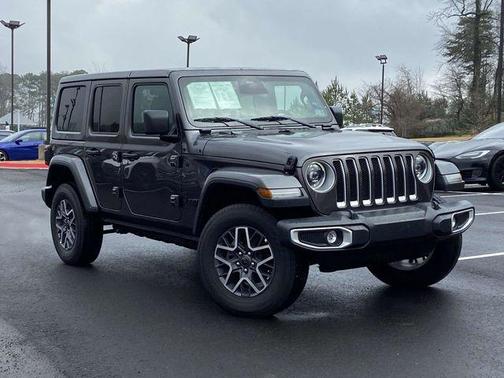 2025 Jeep Wrangler 4-Door Sahara 4x4