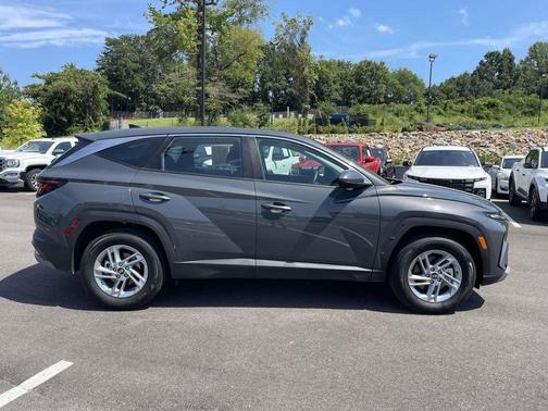 Ecotronic Gray 2026 Hyundai TUCSON SE