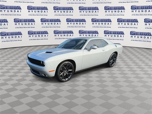 2022 Dodge Challenger SXT