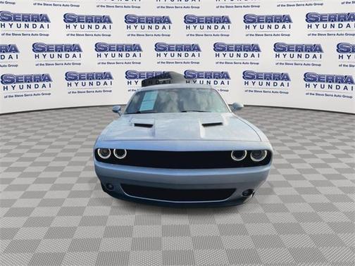 2022 Dodge Challenger SXT