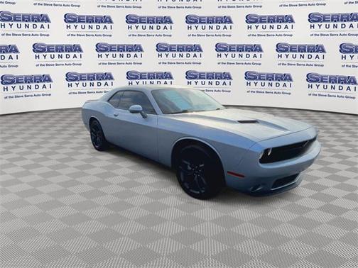 2022 Dodge Challenger SXT