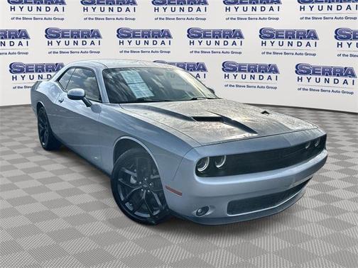 2022 Dodge Challenger SXT