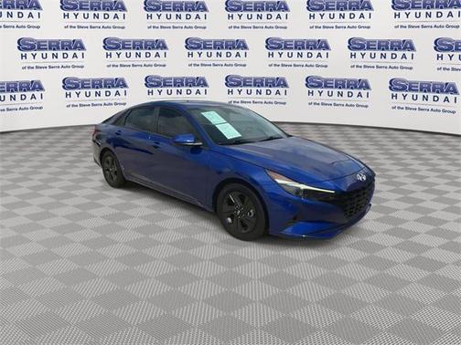 2022 Hyundai ELANTRA SEL
