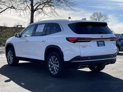 2025 Buick Enclave Preferred FWD