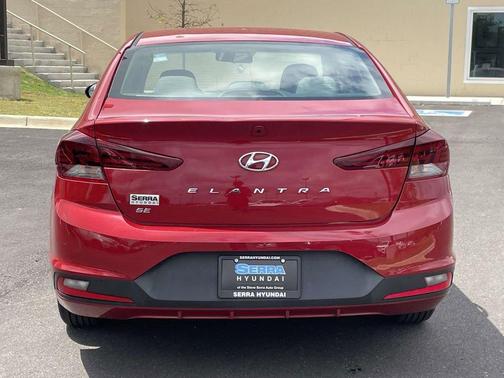 Scarlet Red Pearl 2020 Hyundai ELANTRA SE