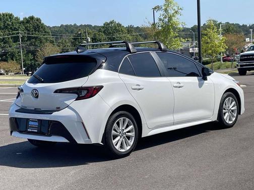 Wind Chill Pearl/Midnight Black Metallic 2024 Toyota Corolla SE