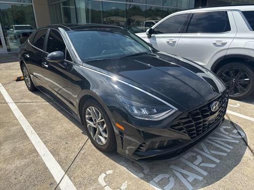 2022 Hyundai SONATA SEL