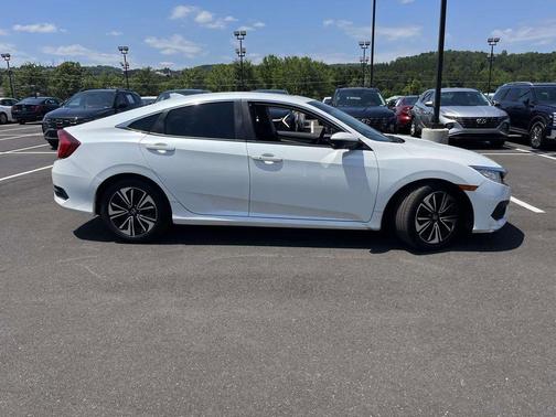 White 2018 Honda Civic EX-T