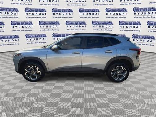 Sterling Gray Metallic 2024 Chevrolet Trax LT
