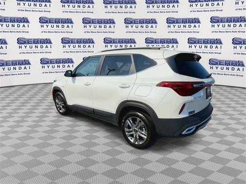 2023 Kia Seltos S