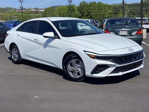 Serenity White 2025 Hyundai ELANTRA SE